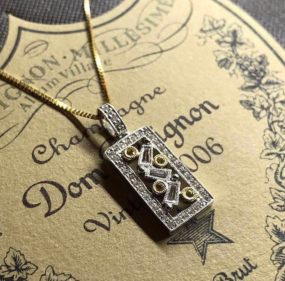 diamond pendant 